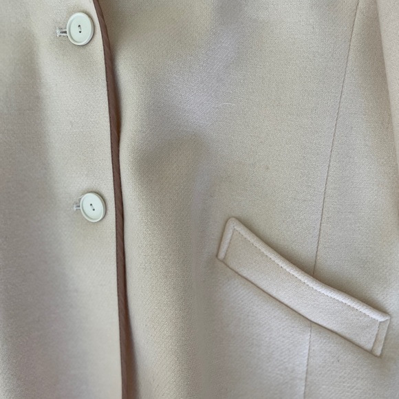 Vintage Tan Wool Blazer - Picture 3 of 5